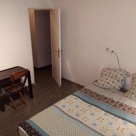 Paris Porte D'Italie - Chambre A Louer Avec Parking Et Vue Sur Paris 르끄레므랄비세트르 외부 사진