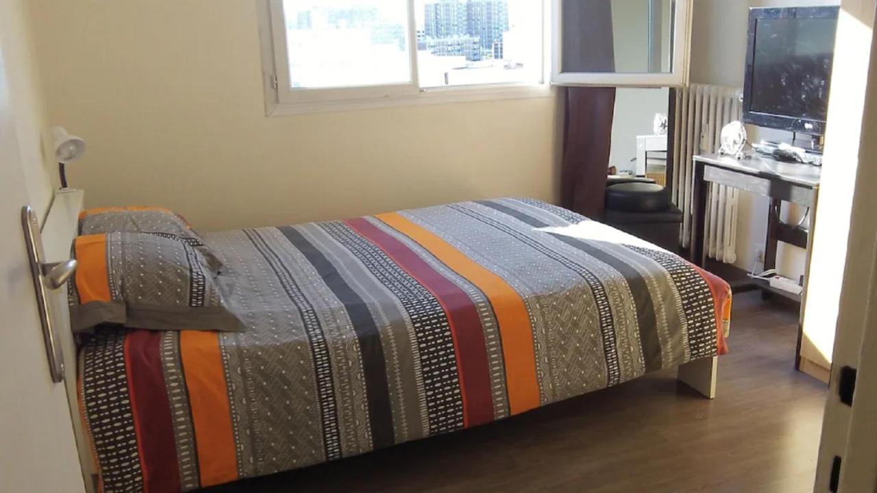 Paris Porte D'Italie - Chambre A Louer Avec Parking Et Vue Sur Paris 르끄레므랄비세트르 외부 사진