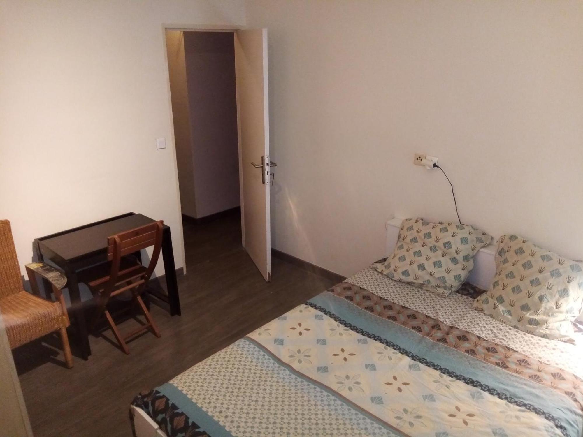 Paris Porte D'Italie - Chambre A Louer Avec Parking Et Vue Sur Paris 르끄레므랄비세트르 외부 사진
